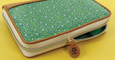 New Stardew Valley pouches and button-ups are coming to Europe! The Secret Woods pouch is shipping now