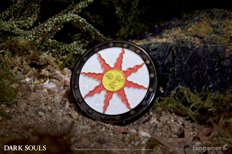Sunlight Shield Enamel Pin - DARK SOULS