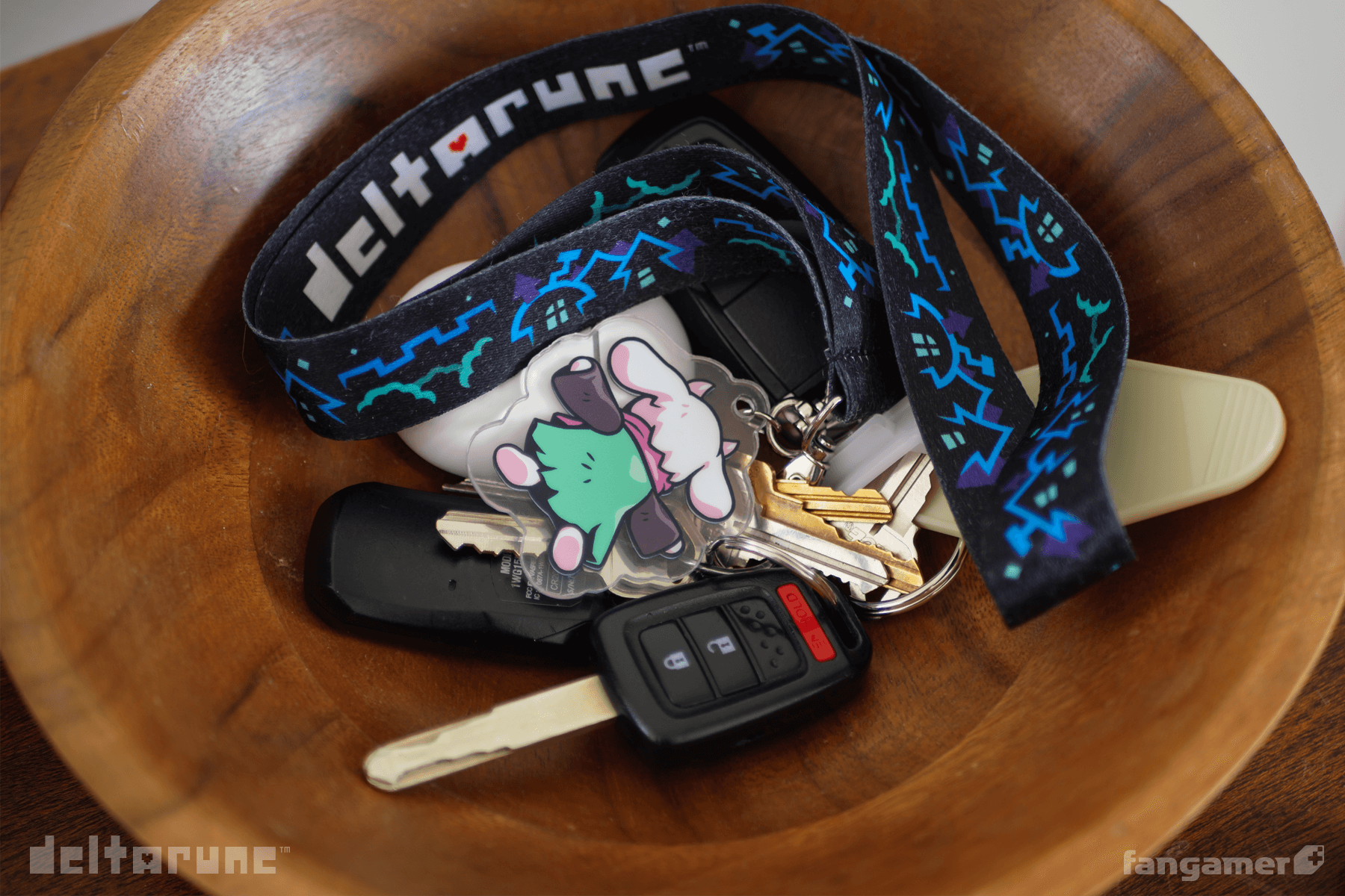 DELTARUNE - Castle Town Lanyard - Fangamer Europe