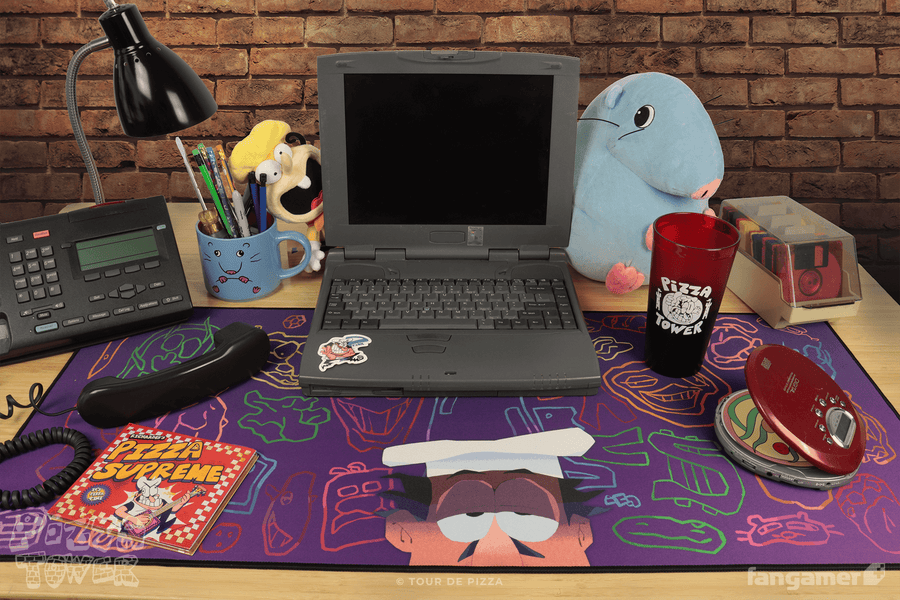 Very Cheflike Desk Mat - Pizza Tower