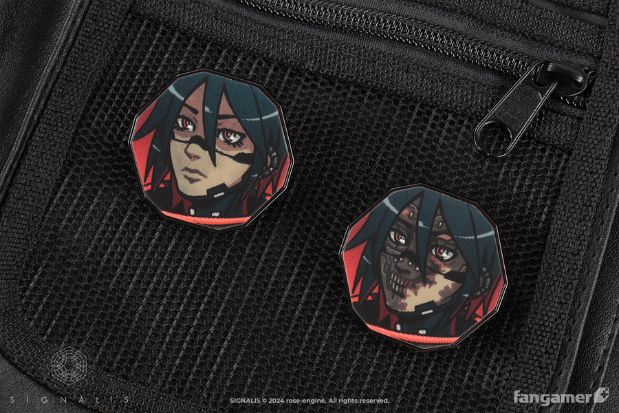 Corruption Lenticular Pin - SIGNALIS