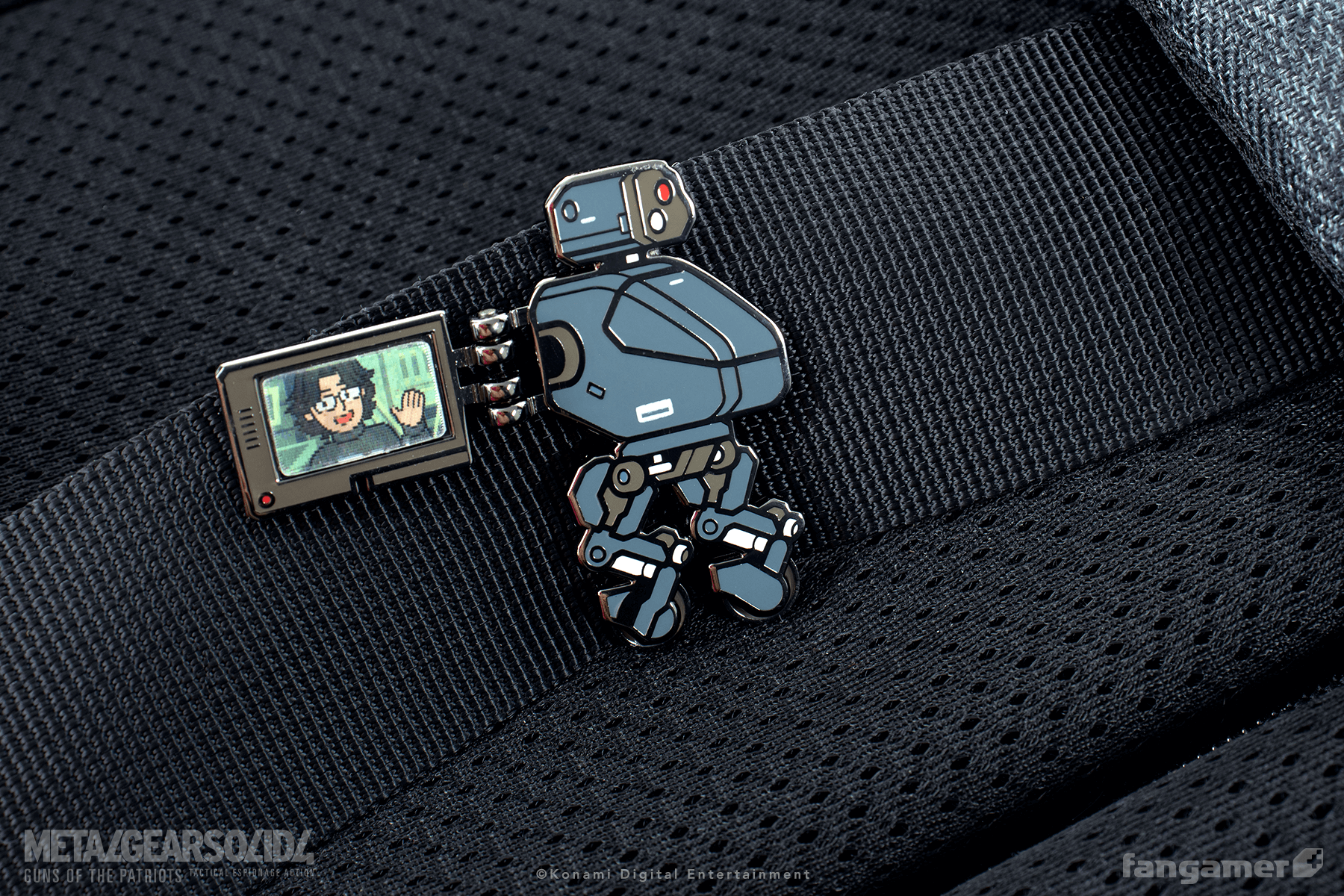METAL GEAR SOLID - Metal Gear Mk. II Pin - Fangamer Europe