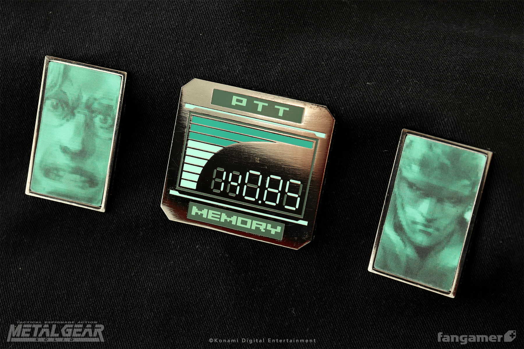 METAL GEAR SOLID - Codec Lenticular Pin Set - Fangamer Europe